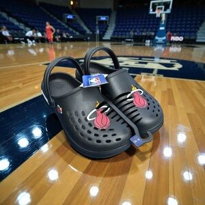 NEW! Miami Heat Men's Clogs Slides